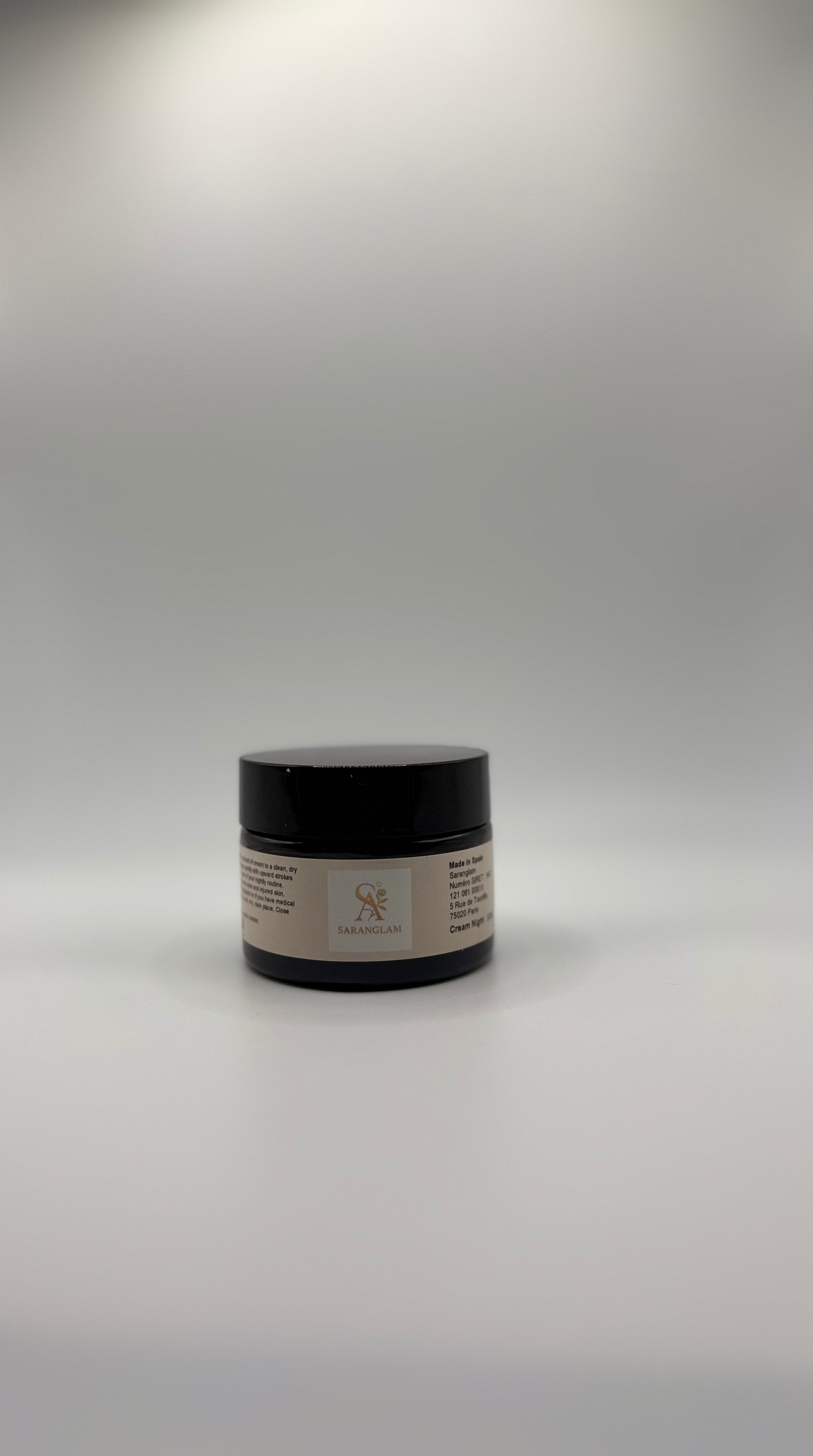 Image of  Découvrez notre crème de nuit régénérante visage : hydratation profonde, peau lissée et éclat au réveil. Un soin nuit efficace pour une peau visiblement renouvelée.